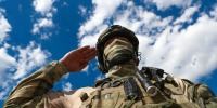 Астраханский боец СВО получил Георгиевский крест - Астрахань 24