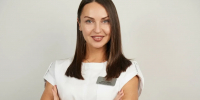 "Не могла открыть глаза, пошевелить рукой или произнести хоть слово". Екатерина Серебрякова спасла жизнь пассажирке самолета - Справедливая Россия