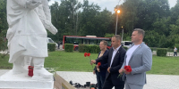 В Заречье справедливороссы вместе с земляками почтили память защитников Родины - Справедливая Россия