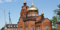 В храме Архангела Михаила п.Чамзинка прошли косметические ремонтные работы по внешней окраски ограды вокруг храма - Ардатовская епархия