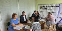 Александр Вишняков провел личный прием граждан в Лесосибирске - Служба строительного надзора и жилконтроля