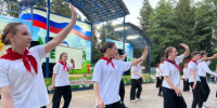 image-Поздравление директора департамента образования и науки с Международным днём вожатого - Департамент образования и науки