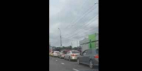 Ночью и днем автомобилисты стоят в очереди за бензином на АЗС в Иркутске - IrkutskMedia.Ru
