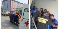 Транспортировка пациентки / Фото: ГУ МЧС России по Алтайскому краю - ИА Амител