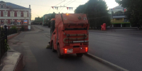 Компактные тротуарные машины работали в ночную смену. - Городской округ Иваново
