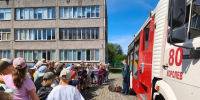 В школьном лагере Королёва сотрудники МЧС провели урок безопасности - Администрация г. Королёв
