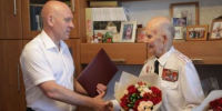 «Мы вами гордимся!»— в Волгограде чествуют участника Парада Победы Александра Ивановича Колотушкина - Городская Дума
