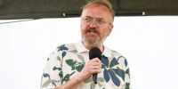 Сами бухаете каждый вечер: Милонов призвал не ругать ростовских выпускников за пьянство - Панорама