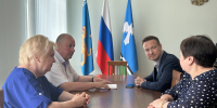 Вопросы капремонта учреждений города Новосокольники обсудил Министр образования региона с Главой округа                      - Министерство образования