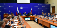 Городские депутаты заслушали отчёт мэра Благовещенска о результатах деятельности администрации за... - Городская Дума