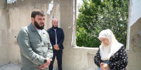 Фонд Кадырова оказал помощь семье из Самашек, пострадавшей при пожаре - ИА Грозный-информ