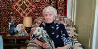 Вековой юбилей отметила жительница Железнодорожного района - Администрация г. Барнаул