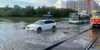 Затопленная улица Попова / Фото: "Инцидент Барнаул" - ИА Амител