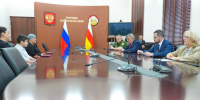 Сергей Меняйло передал ордена Мужества семьям погибших военнослужащих - Администрация РСО-А