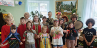 У летних ворот - игровой хоровод - ЦБС г. Киселевска