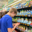 Волонтеры ЕР проверили качество продуктов в магазинах Твери - Единая Россия