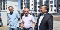 Глава Тувы Владислав Ховалыг проинспектировал новые многоквартирные дома на улице Героев СВО. - Администрация г. Кызыл