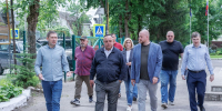 Ход ремонтных работ в псковских школах оценили депутат Алексей Севастьянов и глава города Борис Елкин - Единая Россия