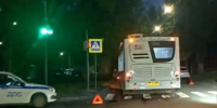 Автобус попал в аварию у 3-й Советской больницы в Саратове| ВИДЕО - SaratovNews.Ru