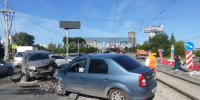 В Екатеринбурге авария парализовала движение на ЖБИ - КП Екатеринбург