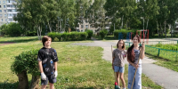 Барнаульские школьники продолжают трудиться в составе ремонтных бригадах - Администрация г. Барнаул