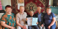 С 85-летним юбилее поздравили жителя Баяндаевского района - Министерство социального развития