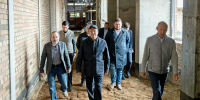 Ильсур Метшин посетил строящийся конноспортивный комплекс в поселке Мирный - Администрация г. Казань