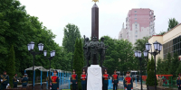 В Саратове открыли мемориал в память о погибших выпускниках военного института - Четвертая Власть