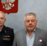 Генерал-майор полиции Алексей Баранников вручил ветерану правопорядка награду в честь юбилея ведомства - Росгвардия