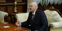 Батька пустит хохлов по ягоды на Ольманские болота - Столица С