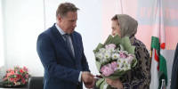 Михаил Мурашко и Махмуд-Али Калиматов вручили награды медикам Ингушетии  - Газета Ингушетия