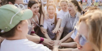 Губернатор Александр Гусев поздравил воронежцев с Днем молодежи и школьными выпускными - РИА Воронеж