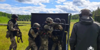 В Сыктывкаре завершился комплекс занятий в полевых условиях для сотрудников СОБР «Заря» Росгвардии - Росгвардия