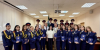 Сотрудники следственного управления поздравили кадет-выпускников с окончанием учебы - Следственный комитет