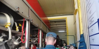 Огнеборцы 9 пожарно-спасательного отряда приняли в гостях экскурсантов - МЧС