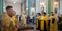 Глава Красноярской митрополии совершил всенощное бдение в шарыповском соборе Святой Живоначальной Троицы - Епархия