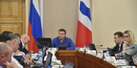 Виталий Хоценко провёл очередное заседание «Парламентского клуба» - Правительство Омской области