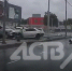В Южно-Сахалинске водитель, уходя от погони, вылетел с дороги прямо в припаркованные автомобили - News.Astv.Ru