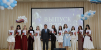 Рустам Шарипов поздравил уфимских выпускников с окончанием школы - Сетевое издание Ufaved.Info