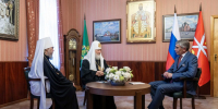 Состоялась встреча Святейшего Патриарха Кирилла с губернатором Тульской области Д.В. Миляевым и митрополитом Тульским Алексием - Тульская епархия