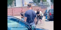 В Ростове спор из-за места на автомойке дошел до драки с применением перцового баллончика - DonDay.Ru