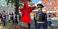 В Иркутском техникуме авиастроения и материалообработки торжественно открыли Аллею Памяти и Доблести - Министерство образования