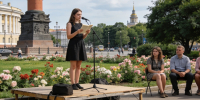 На Синем мосту прошел первый вечер поэзии «Стихоцветение» - Peterburg2.Ru