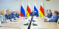 Борис Джанаев провел аппаратное совещание - Администрация РСО-А