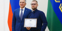 Денис Черкасов — чемпион Азии по спортивному метанию ножа, Руслан Юсупов — второй - Тюменская арена