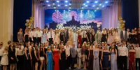 Донецкие выпускники простились со школьной жизнью - Город Донецк