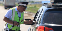 Волгоградца оштрафовали на 250 тысяч рублей за попытку дачи взятки полицейскому - Газета Городские вести