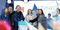 За 100 баллов – сертификат на 500 тысяч: губернатор Андрей Чибис предложил новую меру поддержки для выпускников-стобалльников - Мурманский вестник