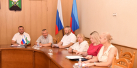 Заседание постоянной комиссии Совета депутатов по правовой политике и связям с общественностью состоялось в Администрации Свердловского округа - Администрация города Свердловска и Свердловского района