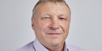 Александр Конашенков возглавил объединённую группу Псковской, Смоленской и Калужской областей в составе единого списка партии «Яблоко» на выборах в Госдуму - Яблоко